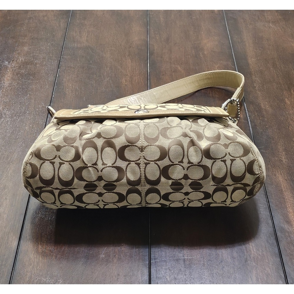 Coach F13739 Signature Soho Flap Shoulder Bag Purse Tan With Matching Wallet Y2K - Picture 6 of 14